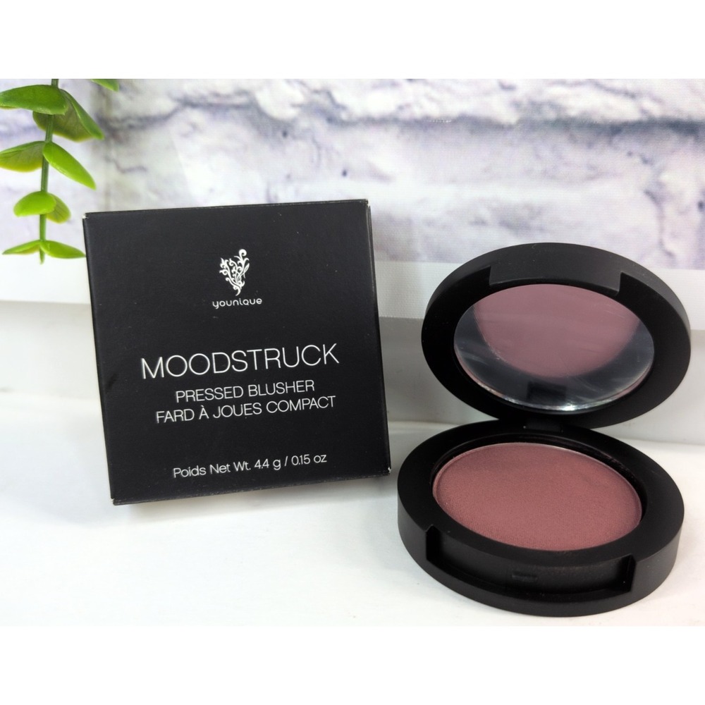 NIB SURREAL!😍Younique MOODSTRUCK Pressed Blusher Compact Mirror Made USA 4.4g